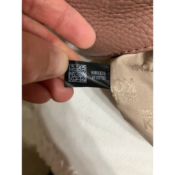 Michael Kors, large mauve leather shoulder bag - Picture 6 of 16